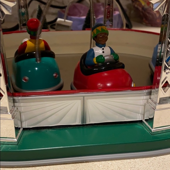 Department 56 Animated Bumper Fun Ride - Picture 3 of 3